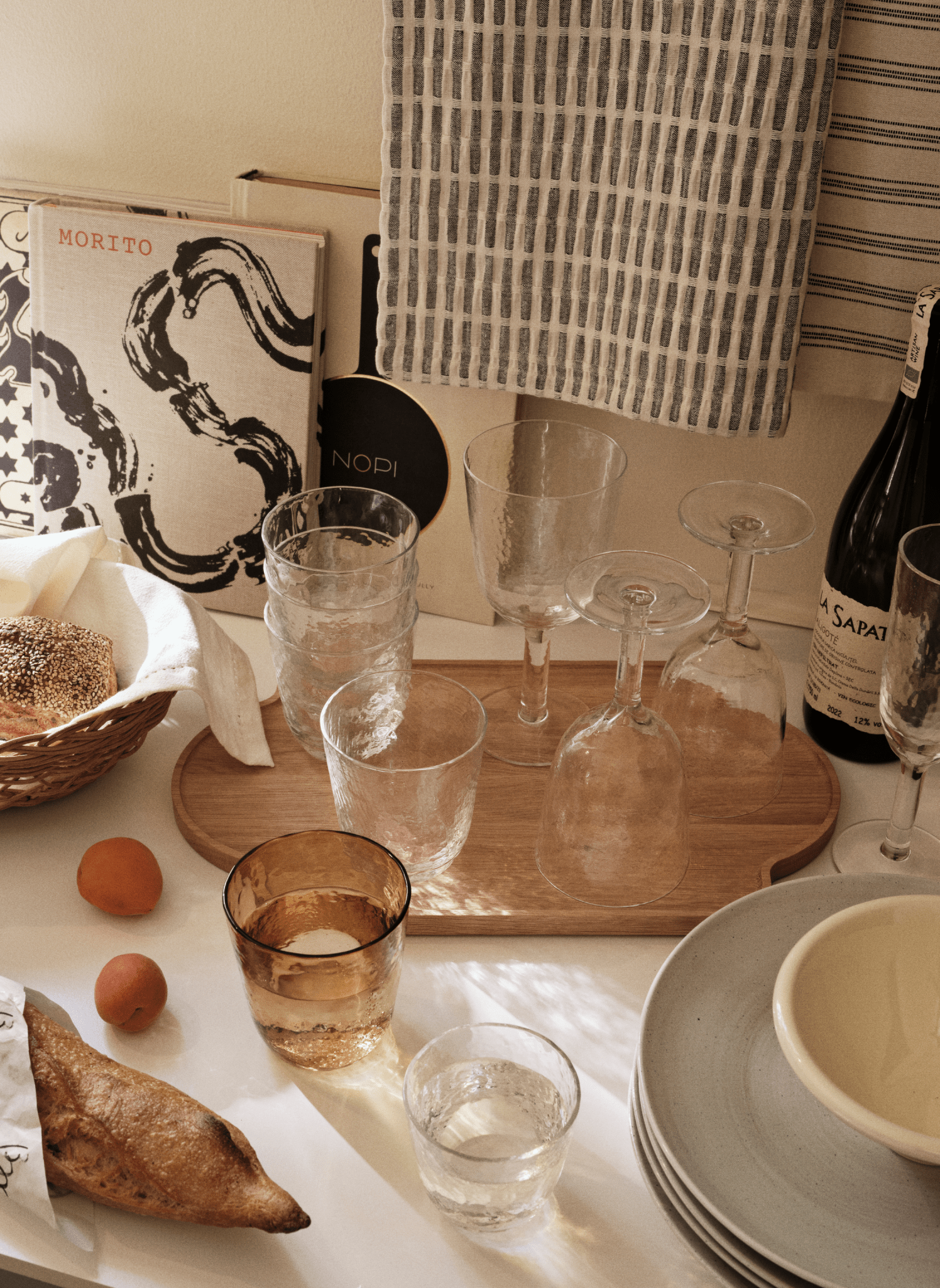 Broste Copenhagen Mundgeblasene Trinkgläser Hammered, 4er - Set - hei - kju