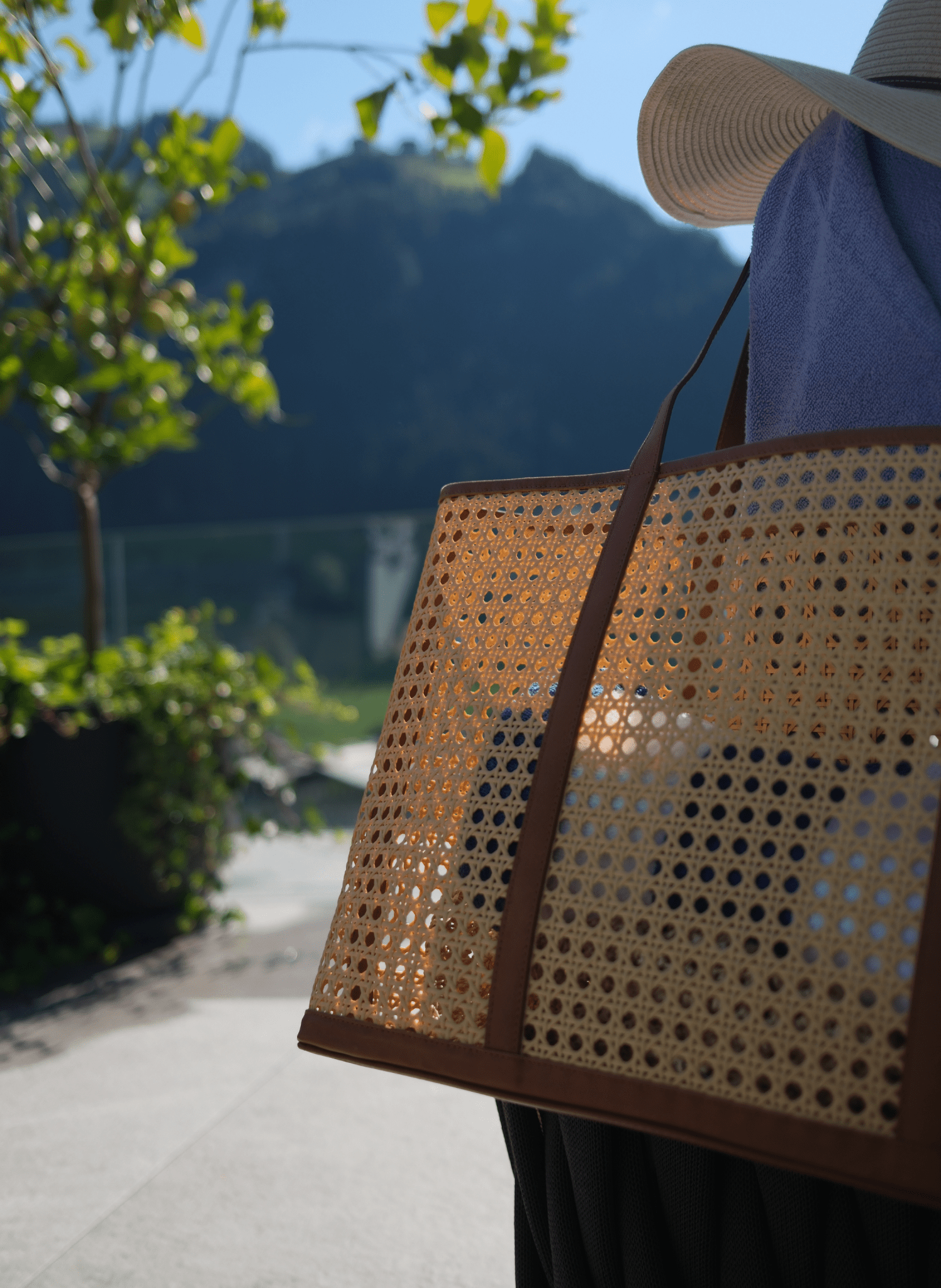 Florence Leather Rattan Tasche mit Leder Details - hei - kju