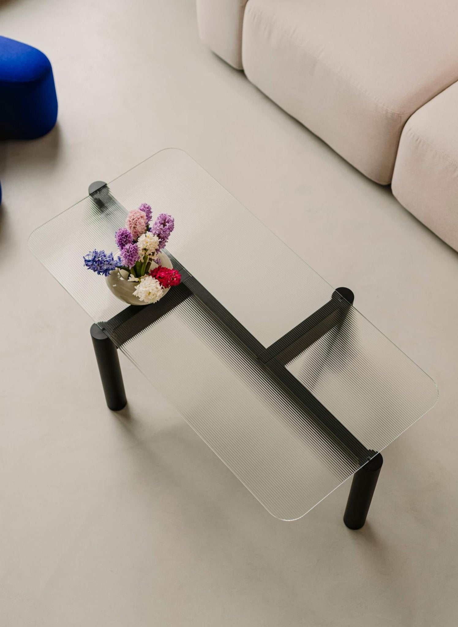 Noo.ma Couchtisch Job aus Buchenholz mit Glasplatte - hei - kju