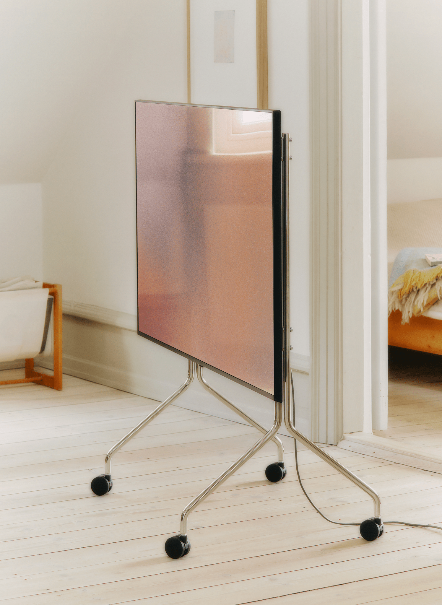 Pedestal Moon Rollin' TV Ständer 40 - 70 Zoll Chrome - hei - kju