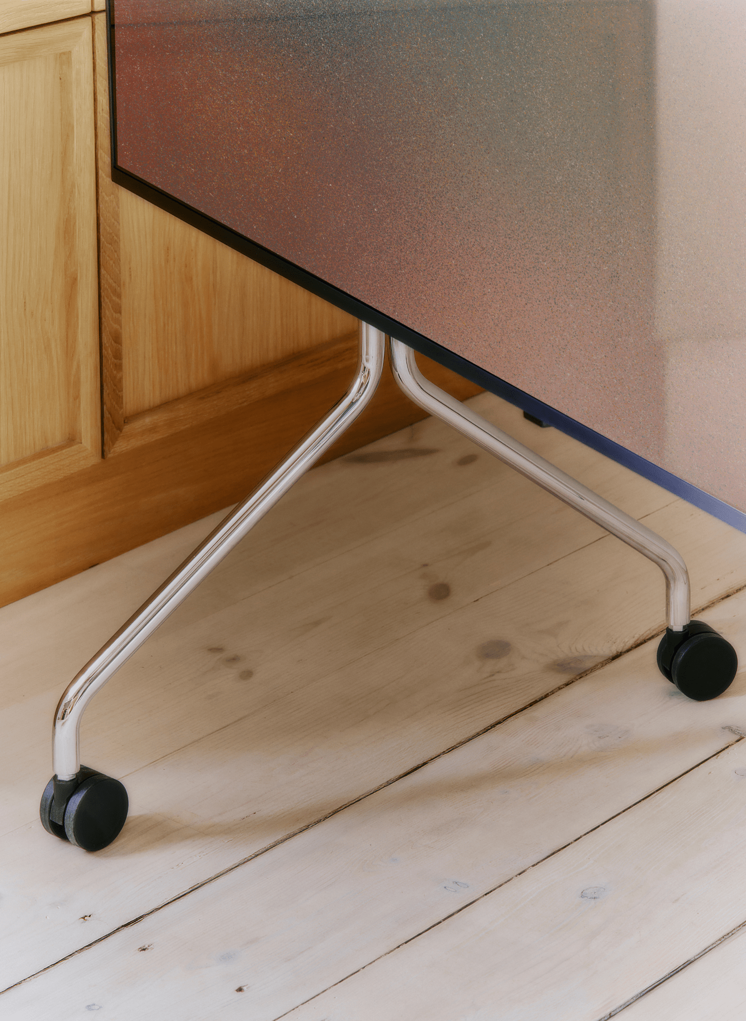 Pedestal Moon Rollin' TV Ständer 40 - 70 Zoll Chrome - hei - kju