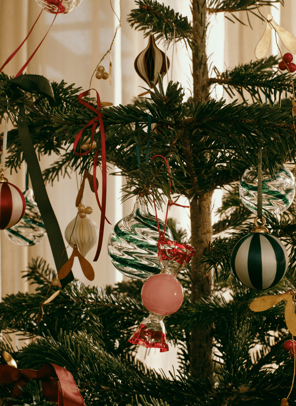 Broste Copenhagen Weihnachtskugel Candy Glas - hei-kju