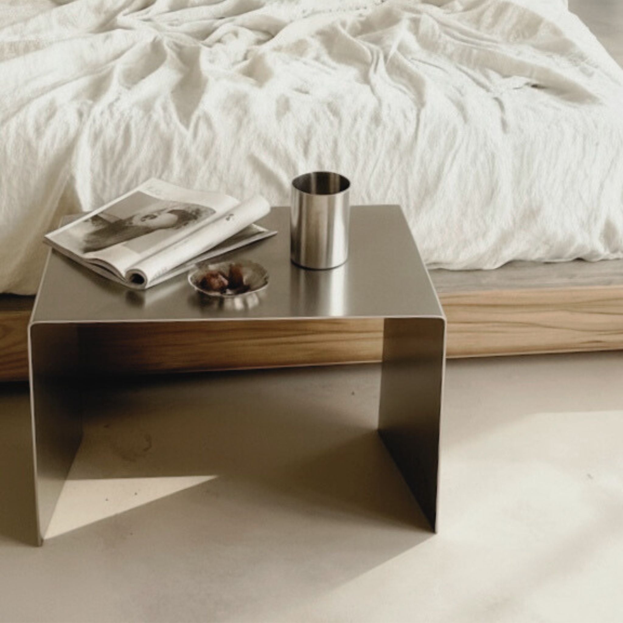 Mo Interiors Beistelltisch Gebürsteter Edelstahl - hei - kju