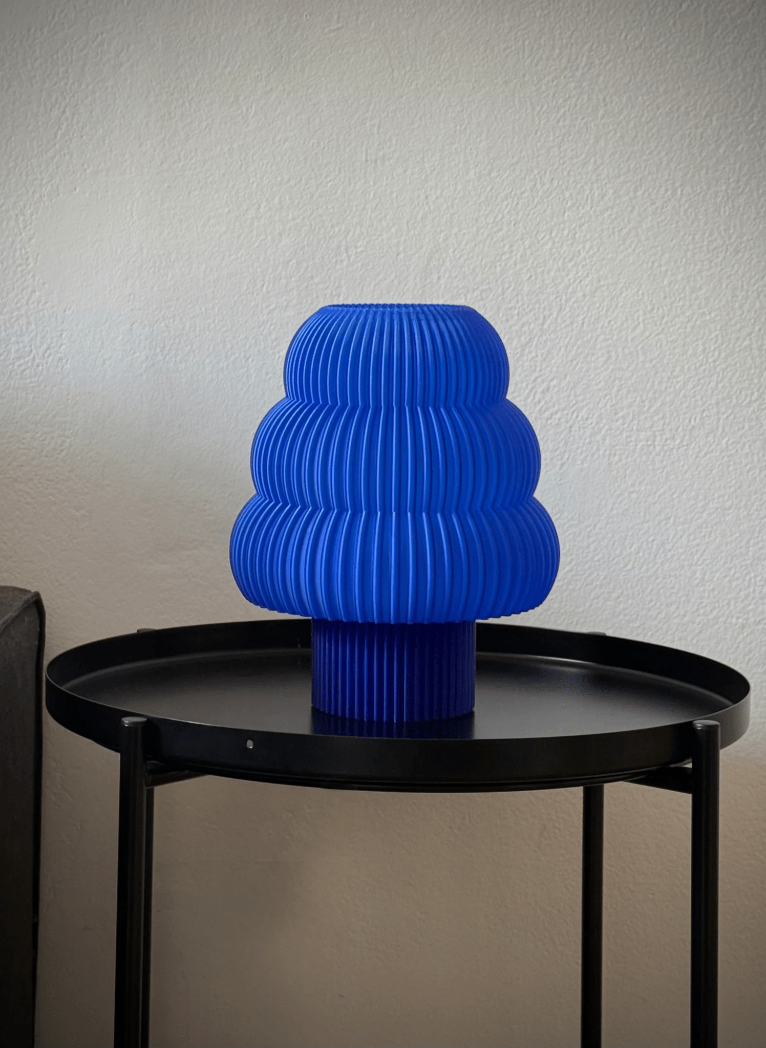 Mola Studio Tischlampe Luma Blau - hei - kju